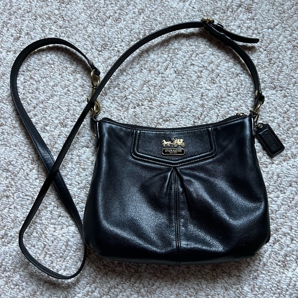 Coach Bags Classic Coach Black Leather Crossbody Purse Poshmark